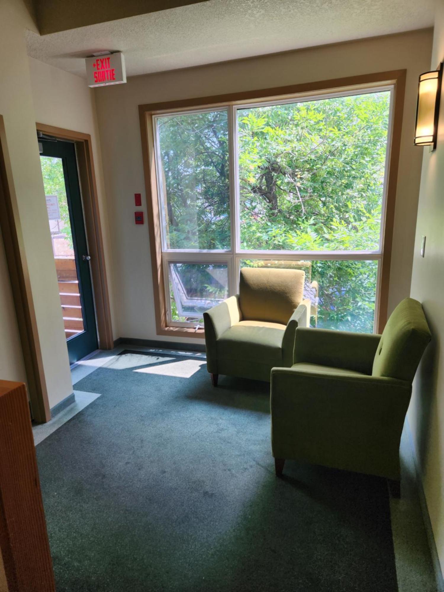 Waterton Lakes Lodge Resort Екстериор снимка