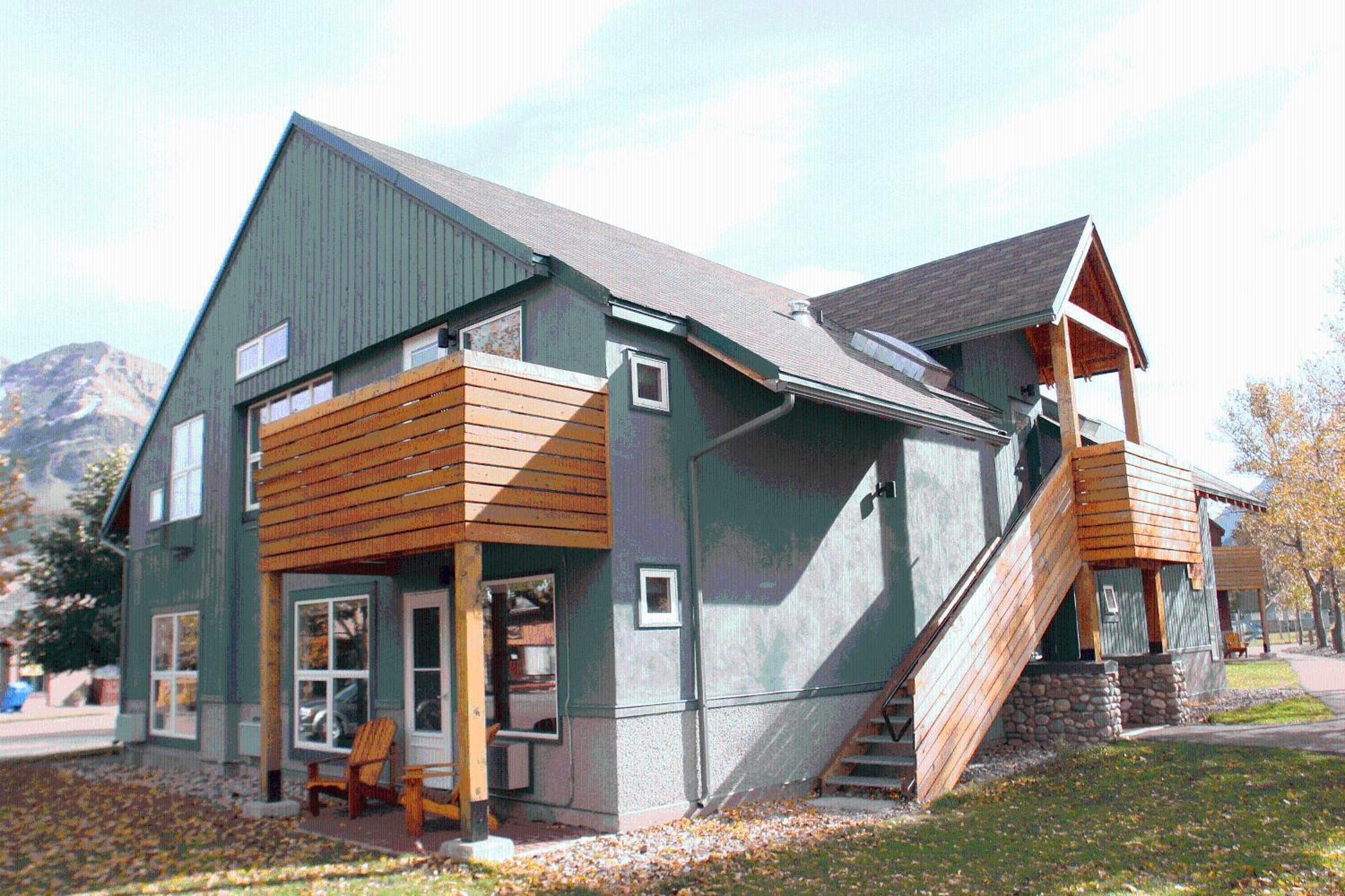 Waterton Lakes Lodge Resort Екстериор снимка