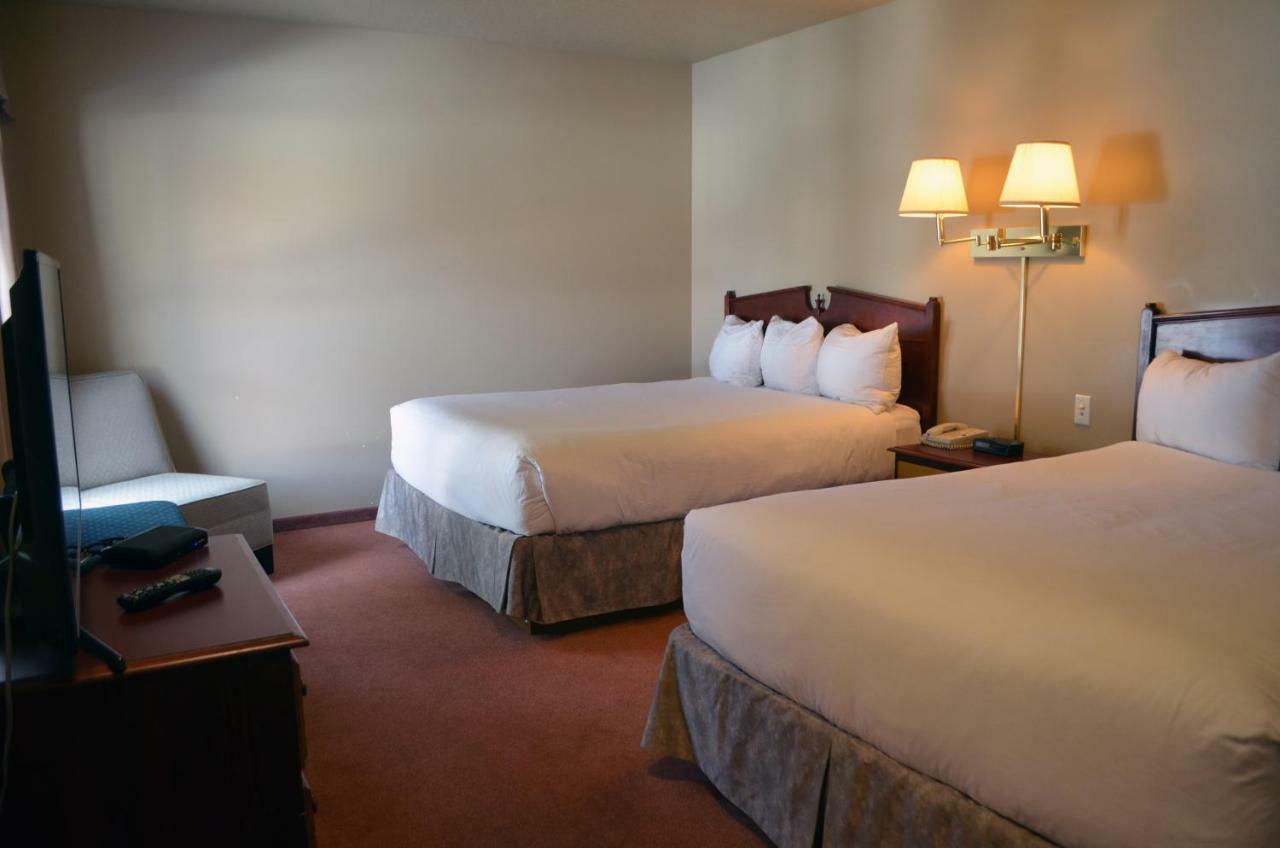 Waterton Lakes Lodge Resort Екстериор снимка