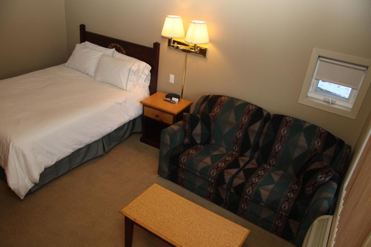 Waterton Lakes Lodge Resort Екстериор снимка